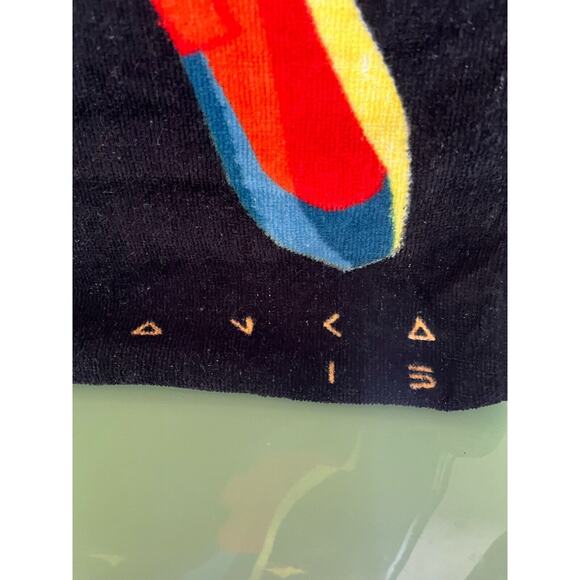 Captain Marvel Beach Bath Pool Towel Loot Crate Exclusive Avengers Full Size - Picture 5 of 6